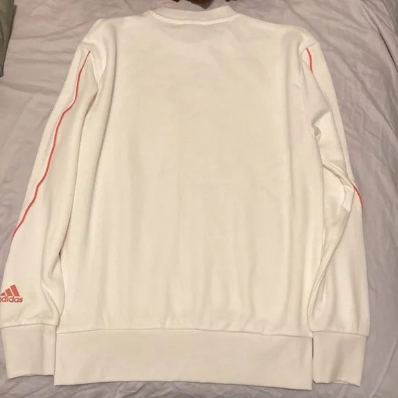 Beautiful Adidas sweatshirt - Picture 5 of 5
